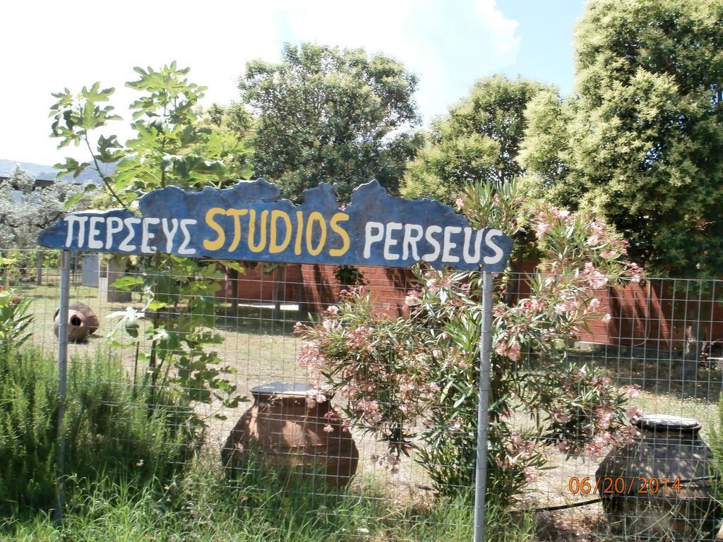 Perseus Studios Skala Rachoni  Exterior photo